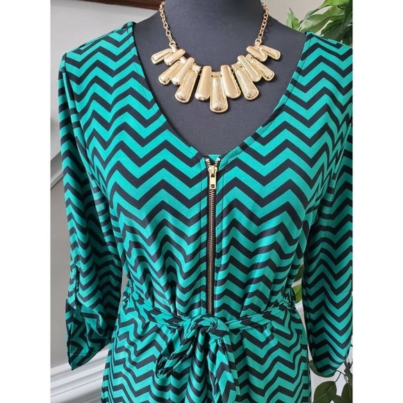 Tacera  Long Sleeve V-Neck Knee Length Dress - Picture 2 of 10